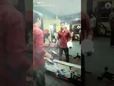 مش اجنبى انا مصرى