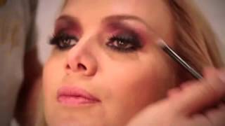 Faça O Make Da Eliana Sombra Quente E Poderosa É Ideal Para A Noite