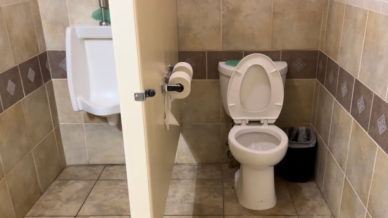 Niagara Stealth Toilet Flush & American Standard Washbrook Urinal