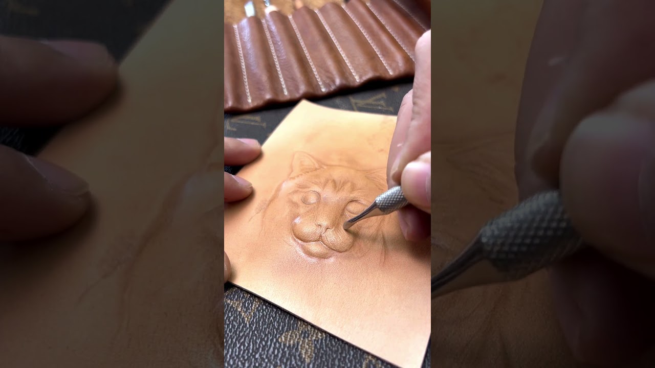 Make a one-of-a-kind leather wallet