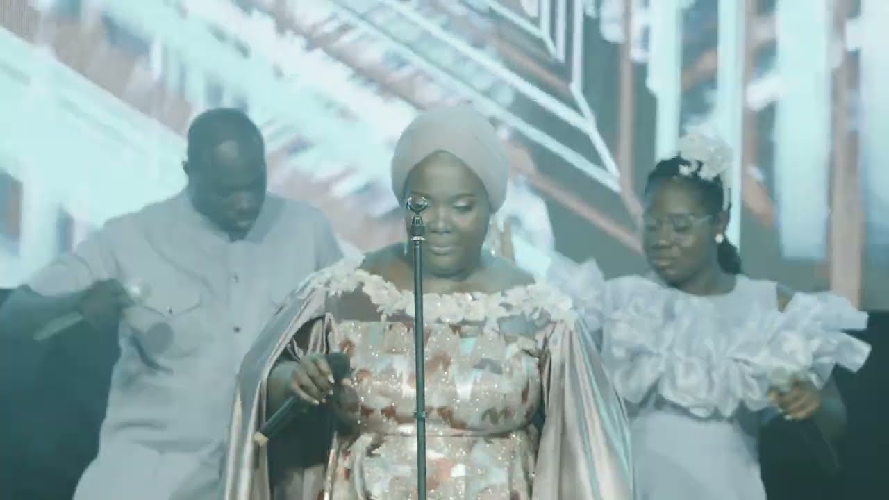 BECKY BONNEY BRASS BAND PRAISE MEDLEY