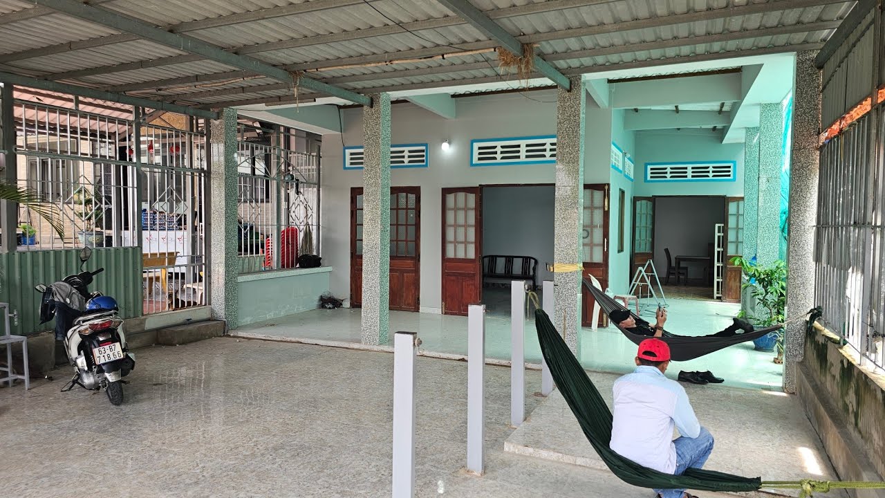 TẬP 4578:Nhà Có Thổ Cư,Mặt Tiền Đường,Thuận Tiện Mua Bán Nhiều Mặt Hàng