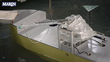 MARIN Seaqualizer spring balanced offshore access bridge