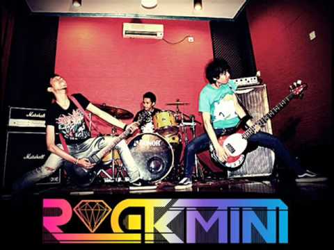 RockmiNi - Let Me Kill You Fuddy Duddy