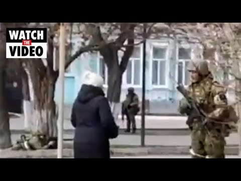 'You piece of sh*t' Ukrainian woman confronts invading Russian soldier