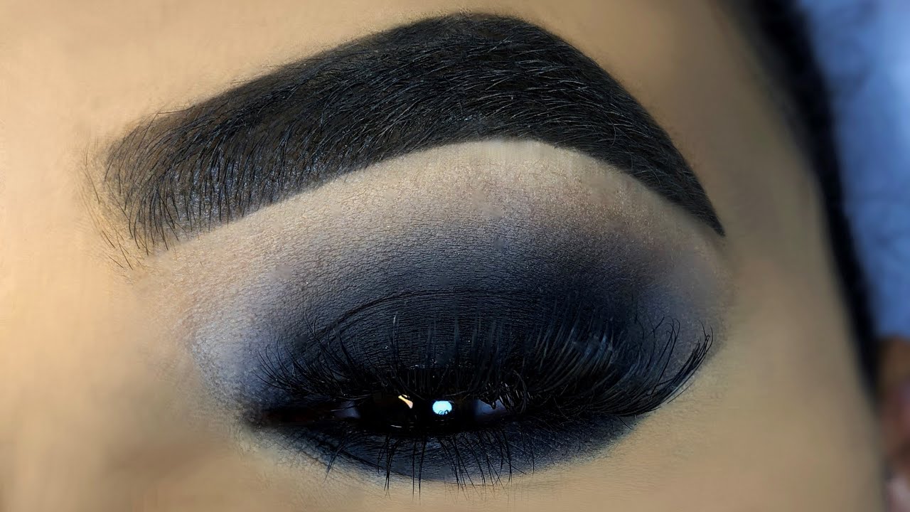 Tips And Tricks To Achieve Perfectly Defined Black Smokey Eyes Tutorial ...