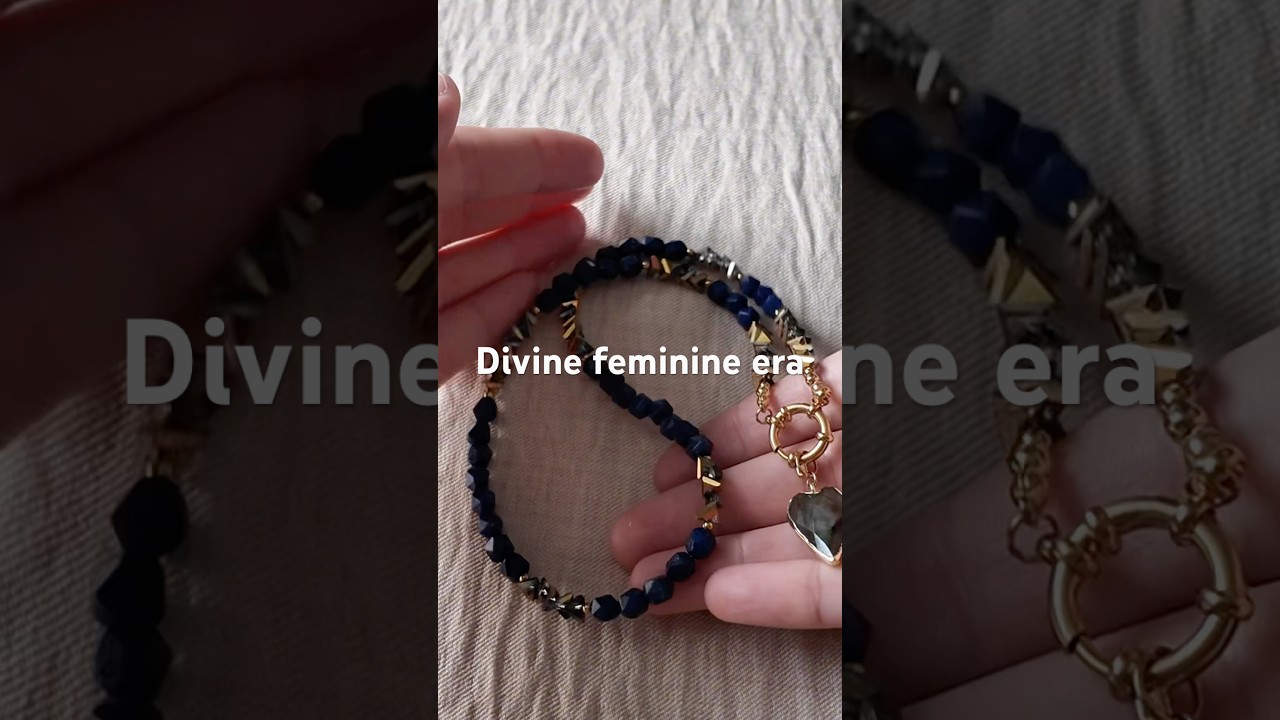 Royal blue 💙beads+labradorite+gold details=perfect necklace for your Divine feminine era. 🔥