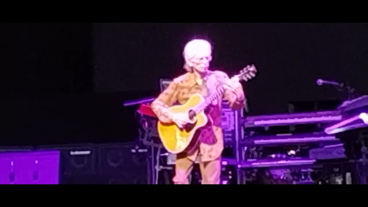 Yes - [Steve Howe] acoustic solo - YouTube