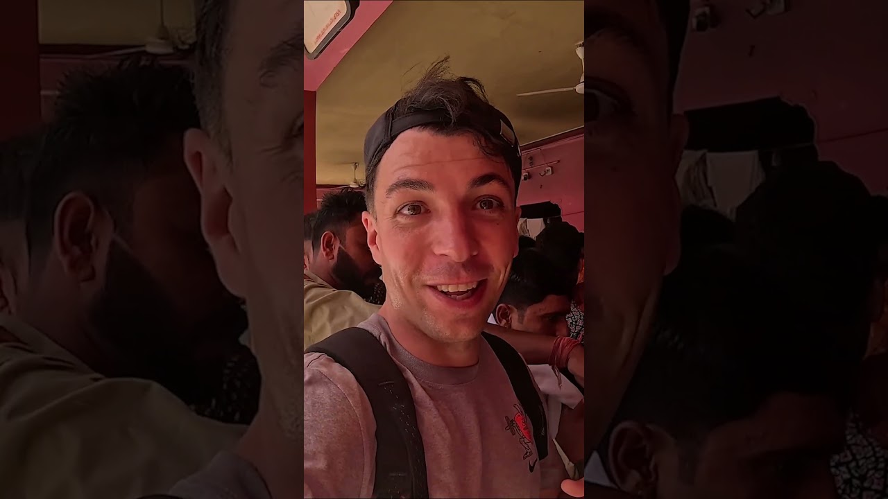 Camino entre 25.000 ratas 🐀 Video completo en la bio 😀 #india #ratas #viajes #viajar #viajeindia