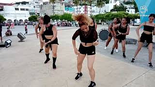 Merenglass - La mujer del pelotero Club fitness dance - by Mayra Mtz Farias