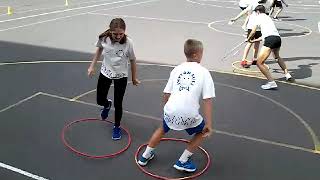 Hula Hoop relay in PE