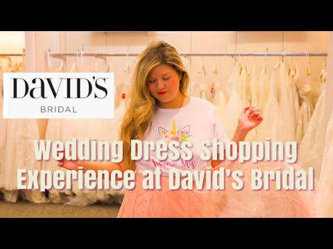 experience-at-david’s-bridal-|-wedding-dress-shopping