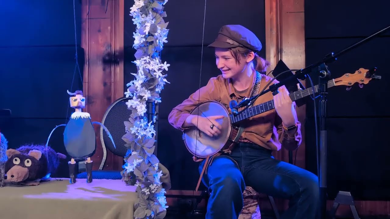 Sugar Hill with dancing vulture - Phoebe Sanders at the Station Inn