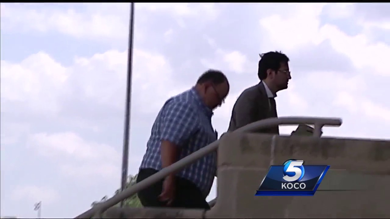 Indicted Garfield County sheriff suspends himself from duty