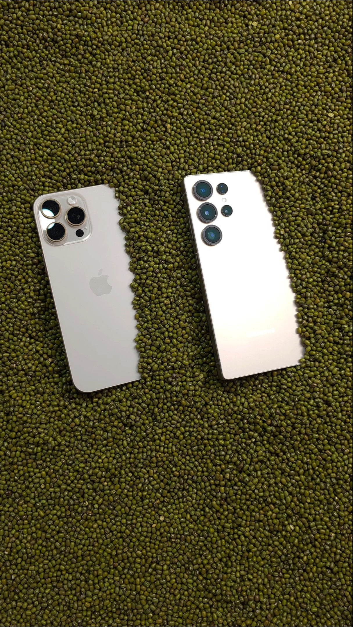 New Samsung galaxy S25ULTRA V's iphone 16pro pro max Display quality ??? Digital technology #shorts