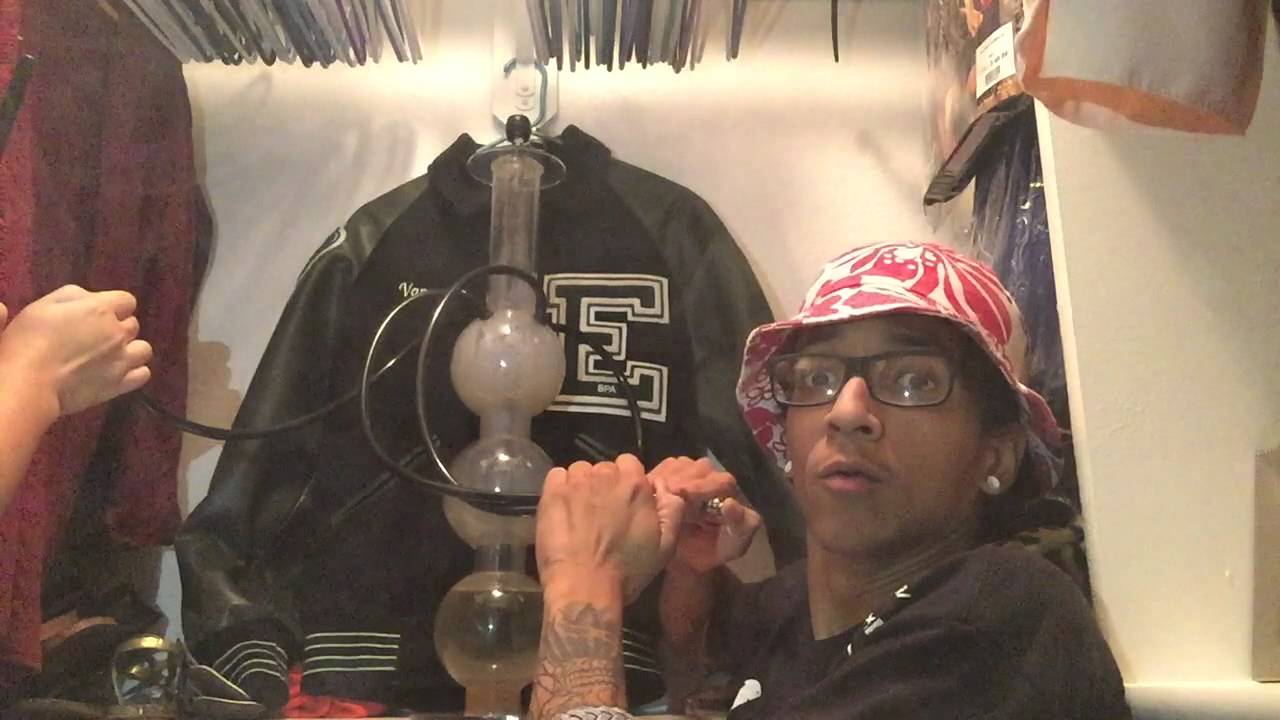 Huge Four Hose Bubble Bong!!