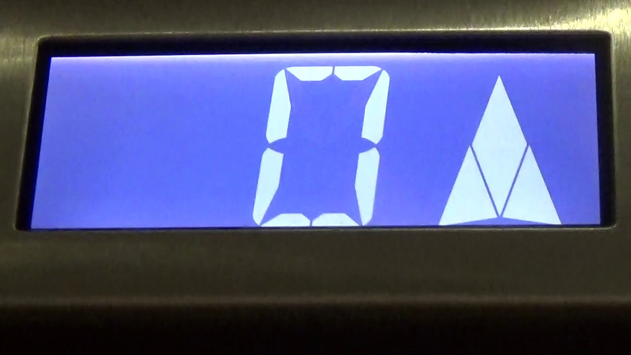 Лифт Otis Gen2 в отеле Newry Canal Court