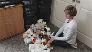 Woman hoping to give every kid in local hospitals a stuffed animal for Christmas