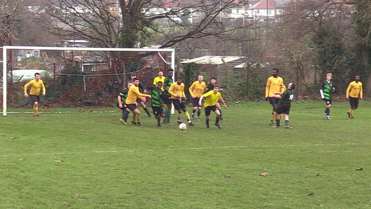 Edmonton Rovers v New Barnet (5.12.21) Highlights - YouTube
