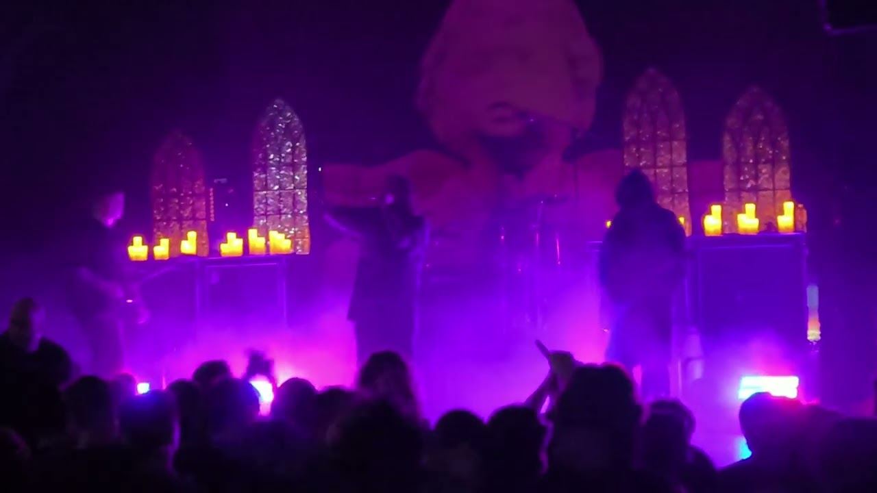 Counterparts - Love me/Whisper's of your death live Bristol 