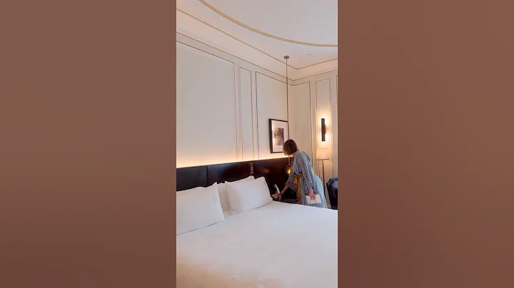 True hospitality is felt in the smallest moments.📍Mandarin Oriental Ritz, Madrid