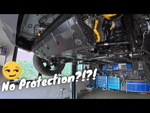 Que vaut le dessous du nouveau Dacia Duster Hybrid 150 4x4 ?! Aucune protection ?!?