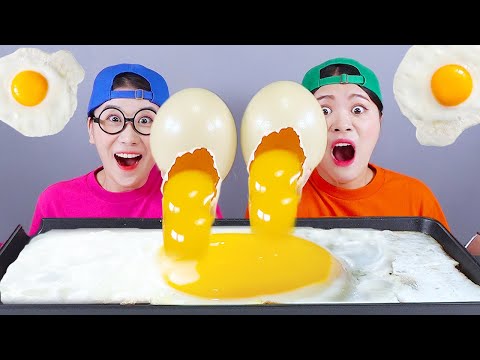 Гигантская еда жареное яйцо из страуса Мукбанг ДОНА DONA