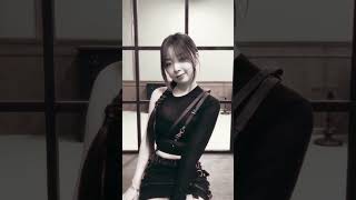 裏の顔は...Who you?#MIIHI#NiziU #ニジュー #니쥬 #WithU#RISE_UP #NiziU_RISEUP