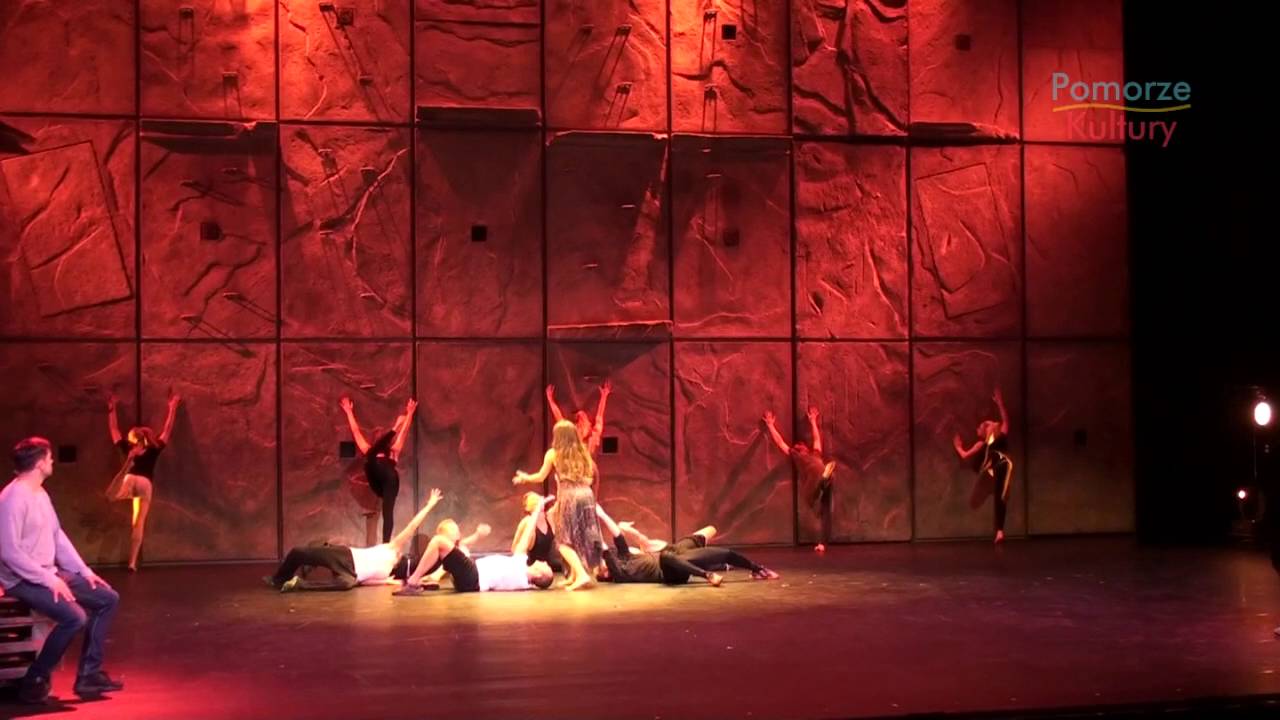 Notre Dame de Paris w Teatrze Muzycznym w Gdyni: Taniec Esmeraldy i Cyganka (Bohémienne)