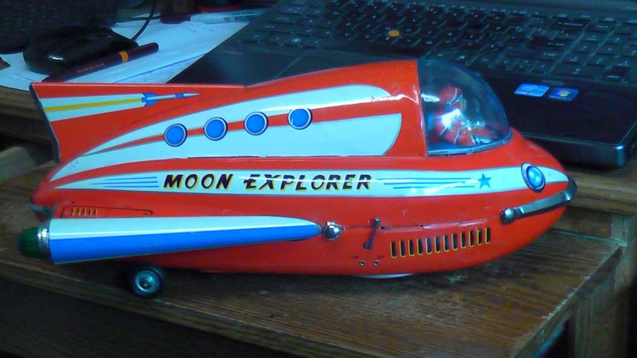 Non Stop Moon Explorer, by Masudaya Japan, early 1960's. - YouTube
