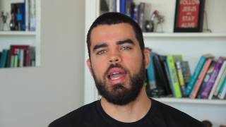 O que são tétrades?! Para que servem?
Entenda nesse vídeo o que são tétrades e qual sua utilidade no mundo da música.
Uma tétrade é a união de 4 notas responsáveis pela formação dos acordes. Os graus que formam a tétrade são: 1º, 3º, 5º e 7º.
A tétrade se diferencia da tríade pelo fato de conter também o sétimo grau.
Próximo vídeo da série (continuação do assunto formação de acordes): https://www.youtube.com/watch?v=42HkidSyO3M&index=5&list=PL1ZdLDpEk8v0GzT-2V8MZYT4fKhmkVL0Y
Aula anterior: https://www.youtube.com/watch?v=zDd4_MiTfGw&index=3&list=PL1ZdLDpEk8v0GzT-2V8MZYT4fKhmkVL0Y
Para aprofundar o assunto, leia o artigo: http://www.descomplicandoamusica.com/tetrade/ O que são tétrades?! Para que servem?
