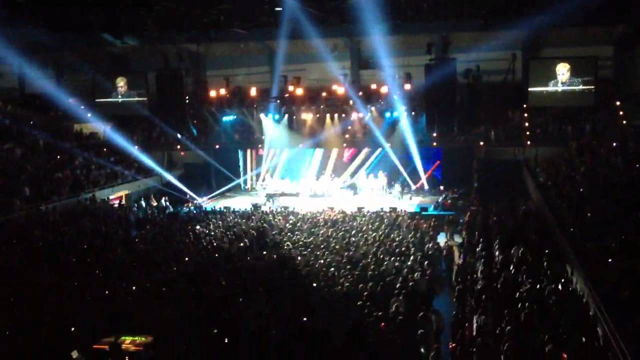 Guarda Elton John 9/15/12 su YouTube Guarda Elton John 9/15/12 su YouTube