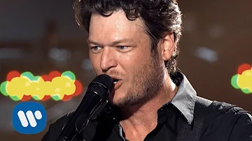 Blake Shelton - Kiss My Country Ass (Official Music Video)