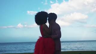Weddings at Round Hill: Couple Tanja & Aakomon