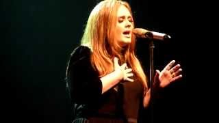 Adele - 'Hometown Glory' - Live at Manchester Academy 17th April 2011