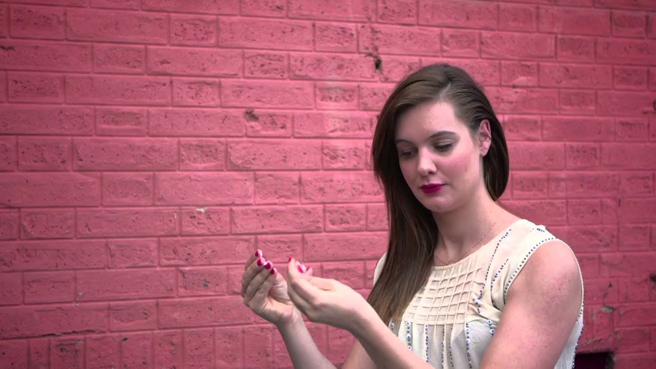 FROISSER AVEC DE LA CIRE / L'Art de se Coiffer Les Mercredis de Daphné