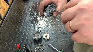 видео: Не проста поломка Honda dio Af 34 чистка настройка карбюратора скутер глохне картинка: Не проста поломка Honda dio Af 34 чистка настройка карбюратора скутер глохне