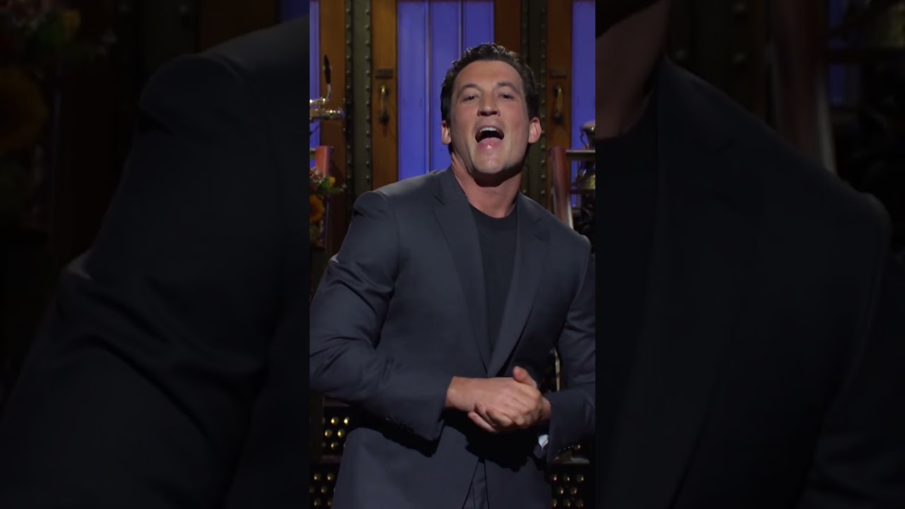 miles teller and his sisters recreated the spartan cheerleaders sketch! #snlpremiere