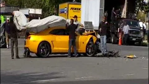 Transformers 3 Bumblebee Camaro Crashes while filming in DC