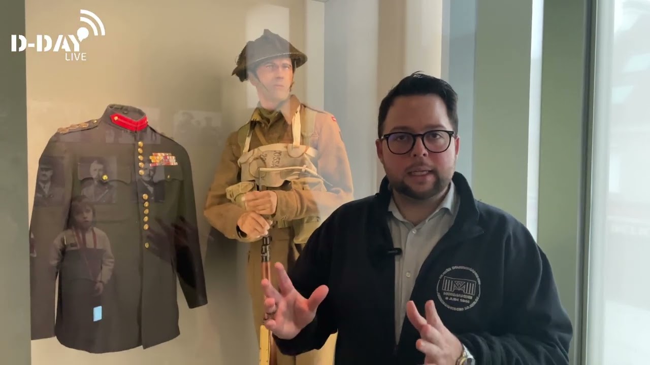 Les témoins de l'histoire au musée du Débarquement d'Arromanches-les-Bains.