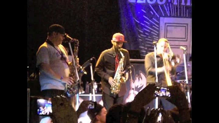Scott Schipper playing with Less Than Jake