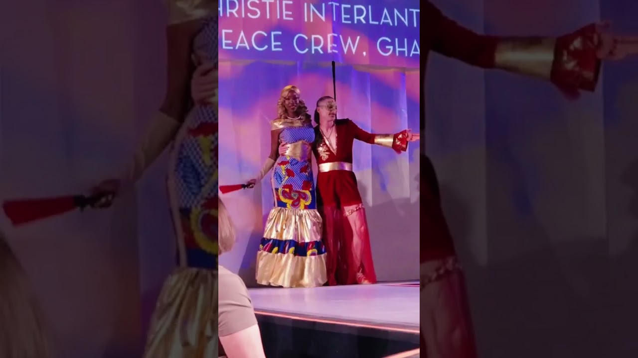 Carbondale Arts Fashion Show Build