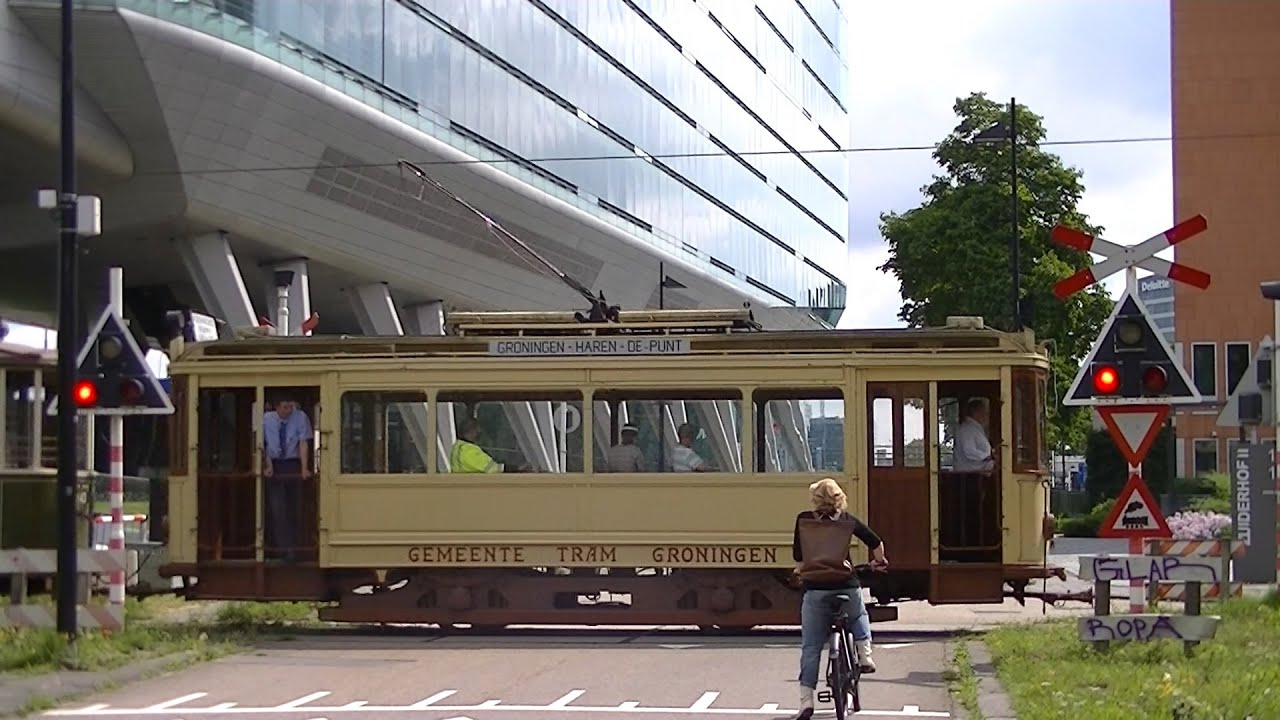 Spoorwegovergang Amsterdam // Dutch railroad crossing