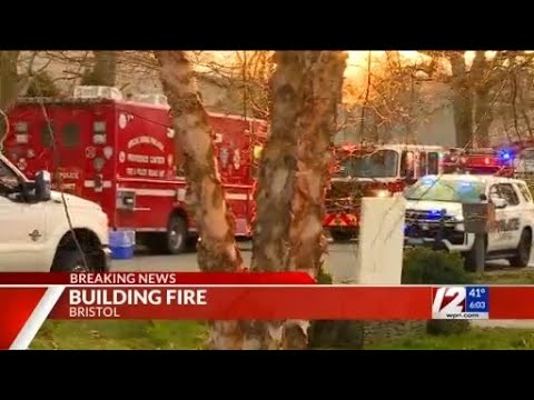 Industrial building catches fire in Bristol - YouTube