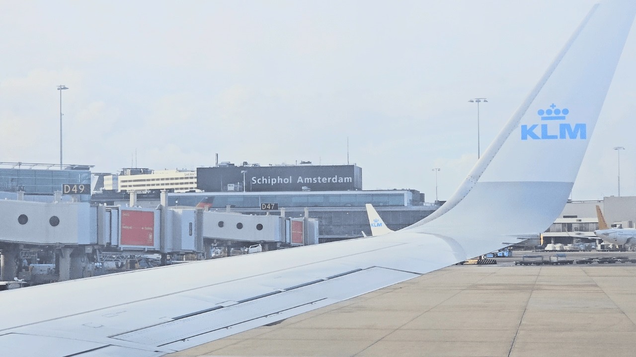 [FLIGHT LANDING] Stunning Approach & Landing at Amsterdam Schiphol Airport (AMS)