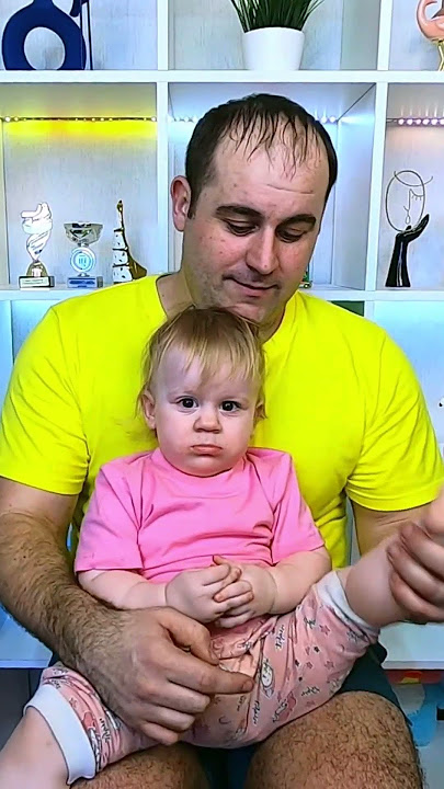 Cute baby & phone!CUTE 🥰👼