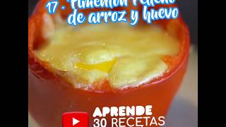 Pimentón relleno con arroz y huevo
