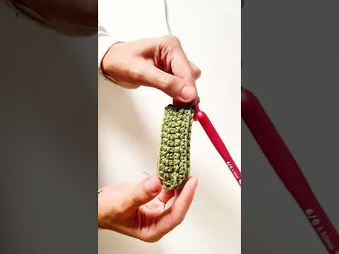 👆🏼CLICA NA SETINHA AQUI EM CIMA 👆🏼 e vem crochetar essa Bolsa de Crochê comigo 🤎