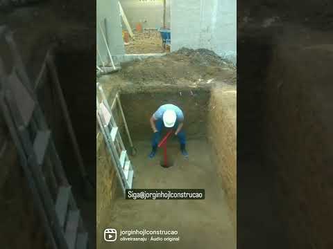 Vídeo: Fossa faça você mesmo - é possível? Construção de um poço de drenagem de anéis de concreto