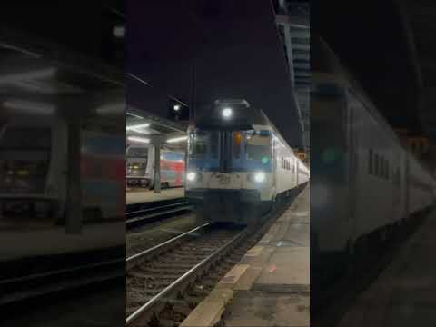 Příjezd Sp 1586 tažen ČD 854 (Hydra) | Praha Masarykovo Nádraží